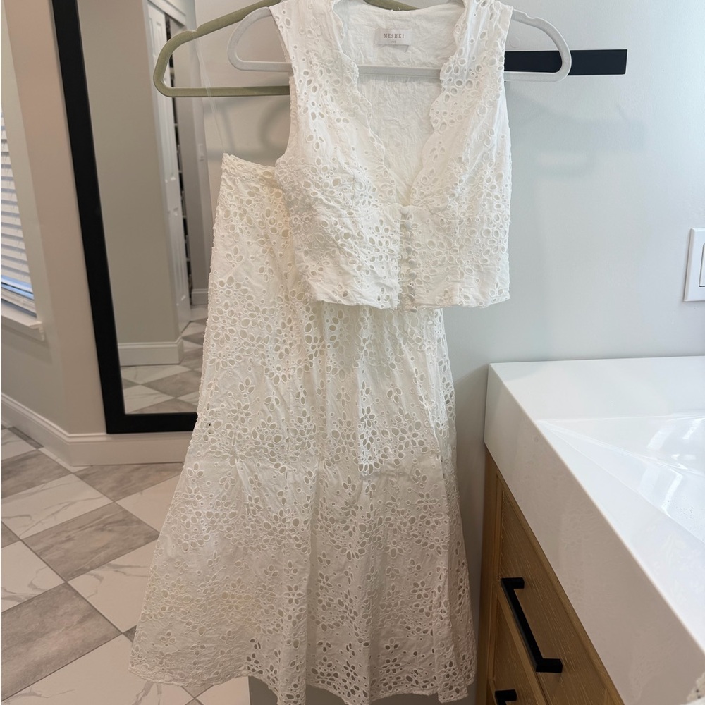 Mekhi XXS White Eyelet Lace Set